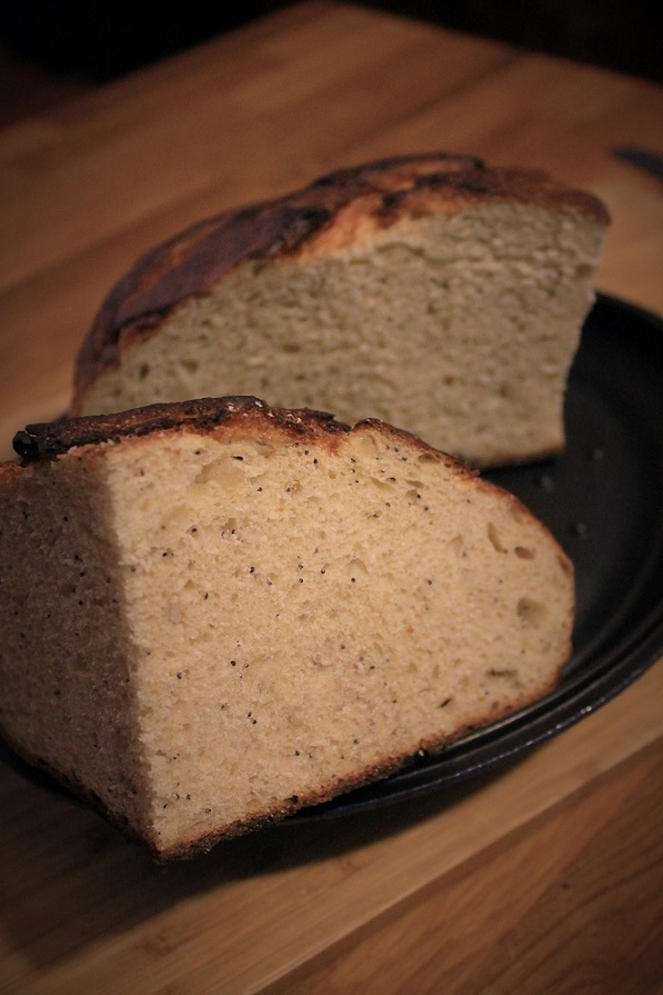 Pain brioché à la vanille, graines de pavot et citron confit